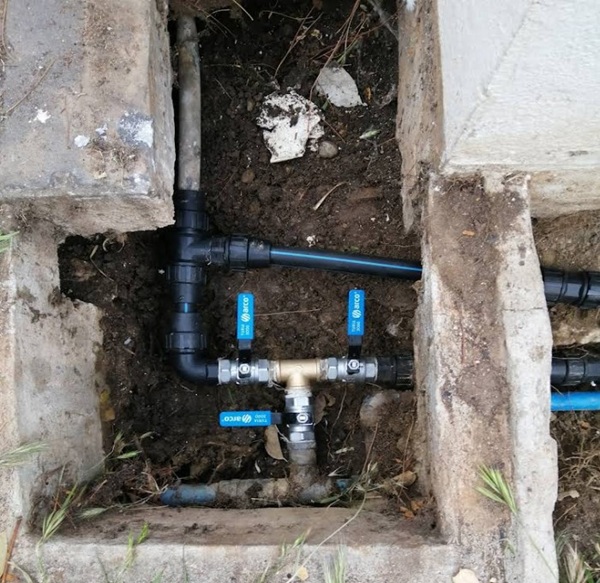 Arreglo de fuga de agua en tubería